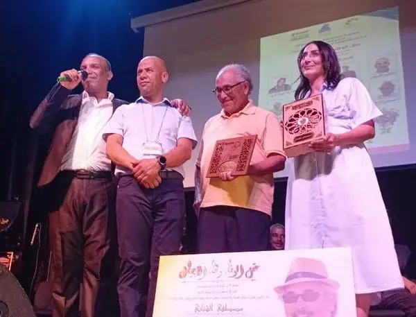 أنزا تحتفل بروّاد التعليم تقديراً لخدماتهم الاستثنائية للأجيال - Actualité Agadir